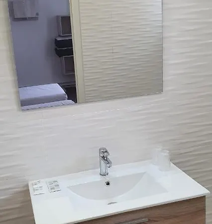Hotel L'alsace-gare Sncf Narbonne