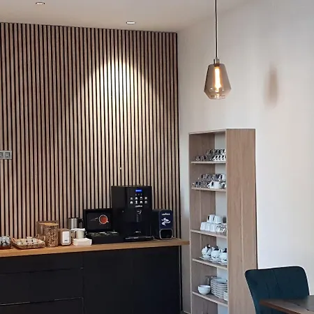 L'alsace 2* ناربون