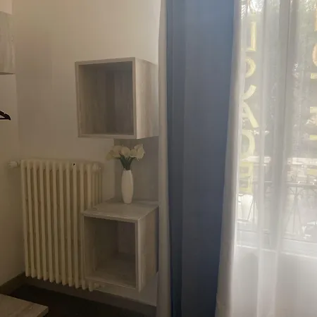 L'alsace 2* ناربون